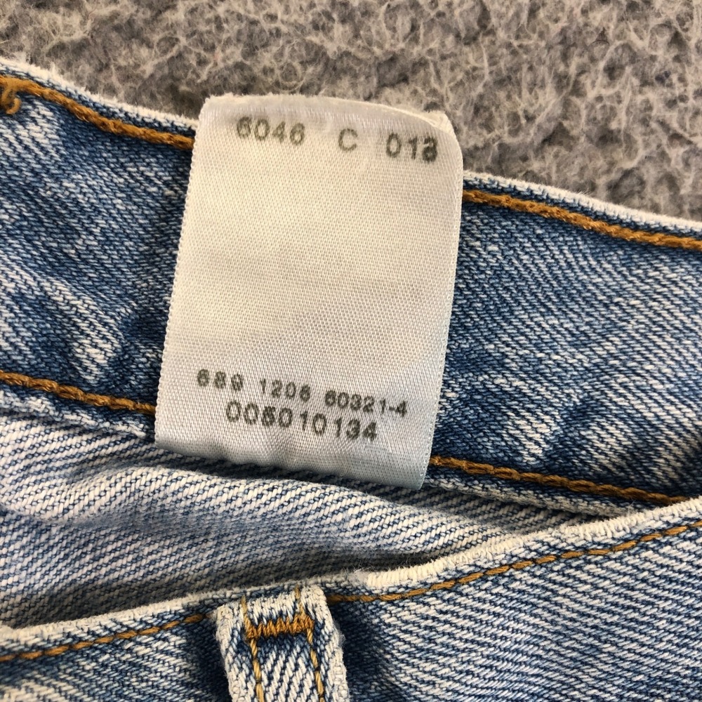Vintage Levis Jeans Mens 31x32 Blue 501 Straight Leg Y2K Light Wash Classic 2006 - Picture 6 of 13